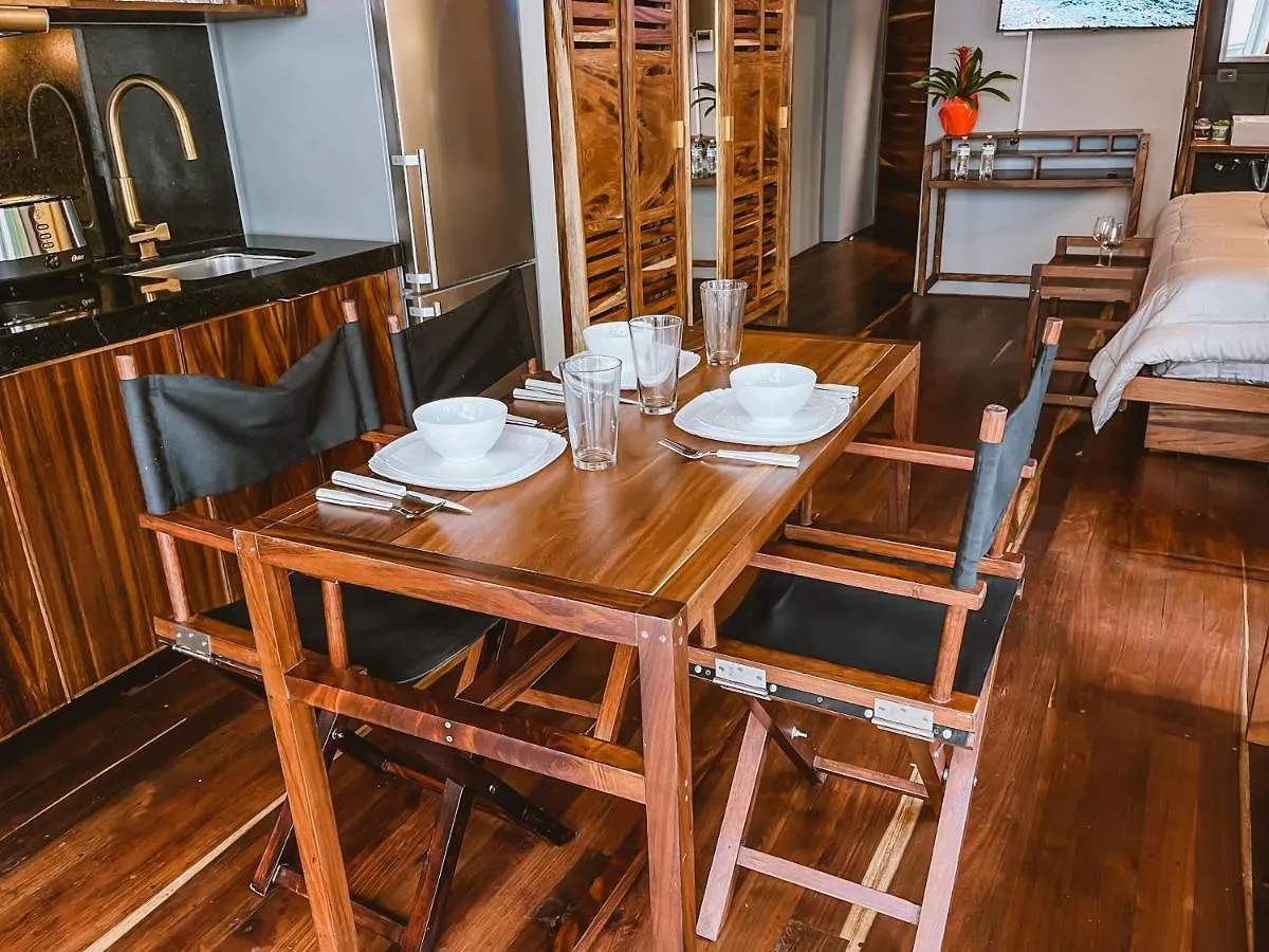 Nautical Design Apartment Near Beach Playa del Carmen Mexiko
